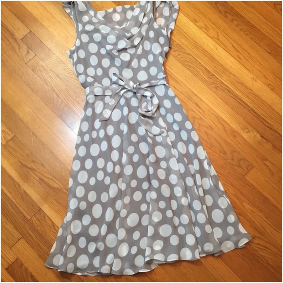 ☀️NWT☀️MSK Grey & White Dot Flowy Low Back Dress - Picture 5 of 7